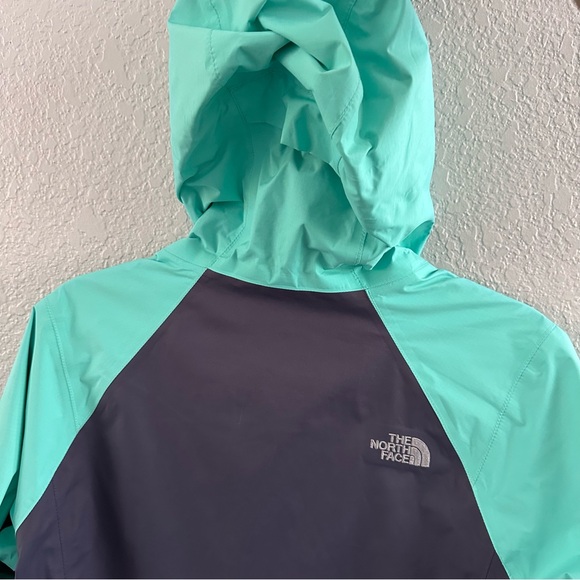 The North Face Women’s HyVent Hooded Rain Jacket Colorblock Size L - Picture 4 of 10
